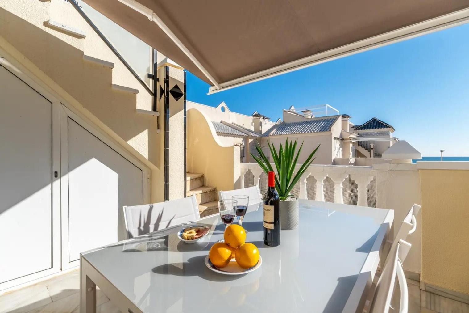 Amazing Penthouse On The Beach, Sea Views, Wifi, Airconditioning And Parking Торевиеха Екстериор снимка