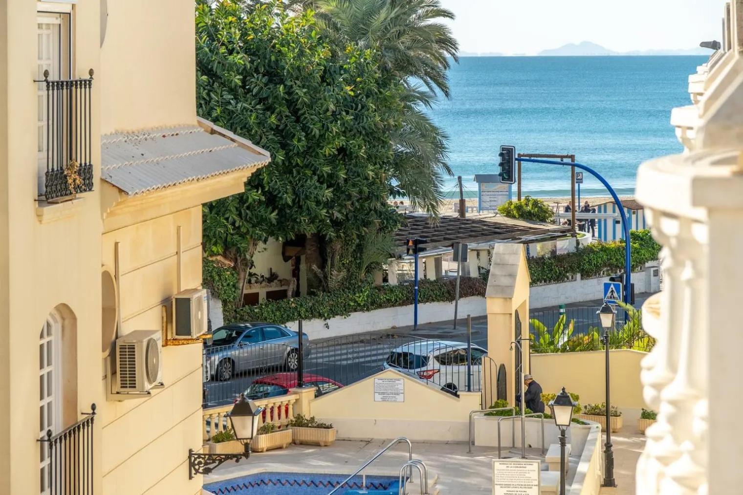 Amazing Penthouse On The Beach, Sea Views, Wifi, Airconditioning And Parking Торевиеха Екстериор снимка