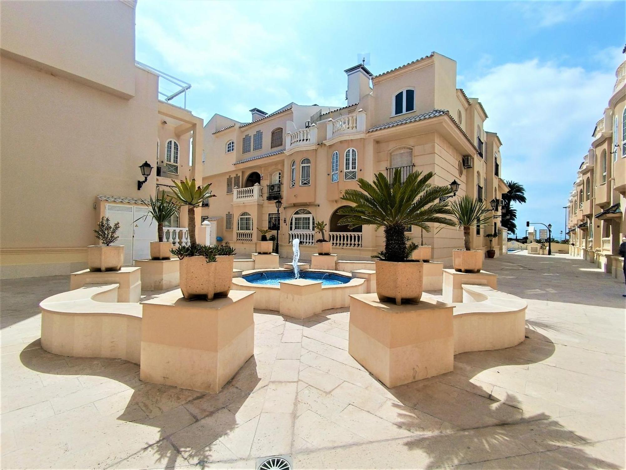 Amazing Penthouse On The Beach, Sea Views, Wifi, Airconditioning And Parking Торевиеха Екстериор снимка