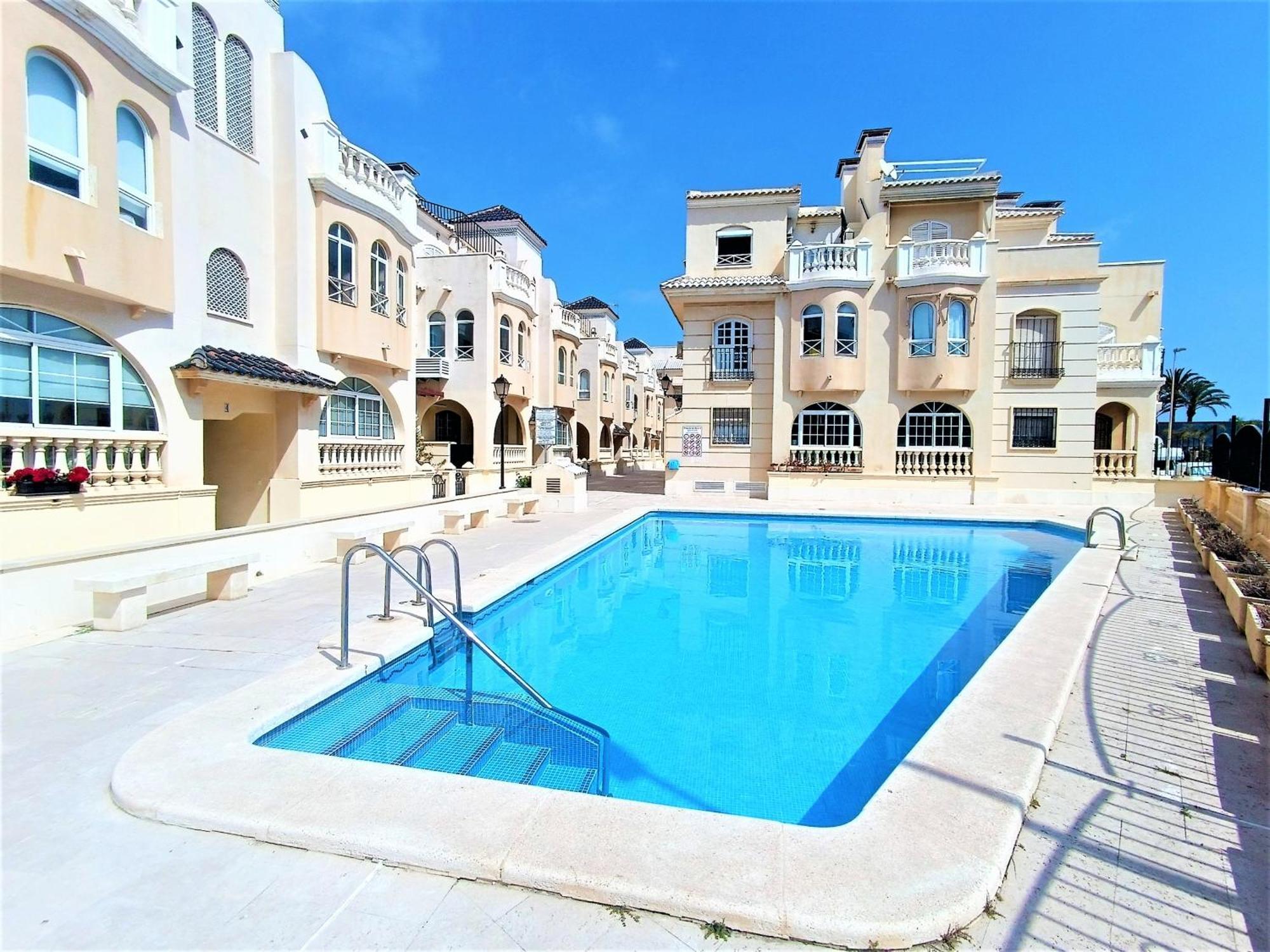 Amazing Penthouse On The Beach, Sea Views, Wifi, Airconditioning And Parking Торевиеха Екстериор снимка
