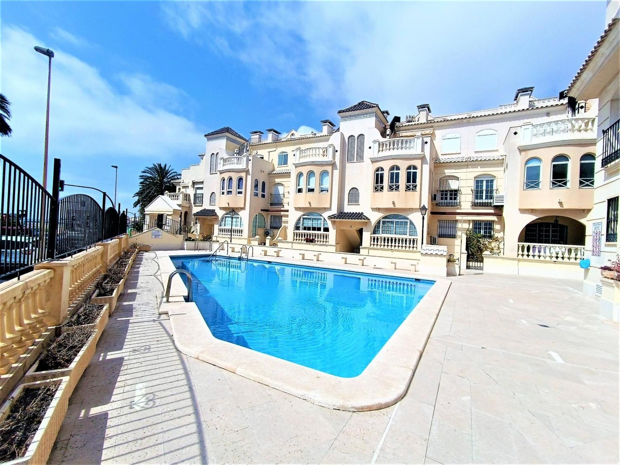 Amazing Penthouse On The Beach, Sea Views, Wifi, Airconditioning And Parking Торевиеха Екстериор снимка