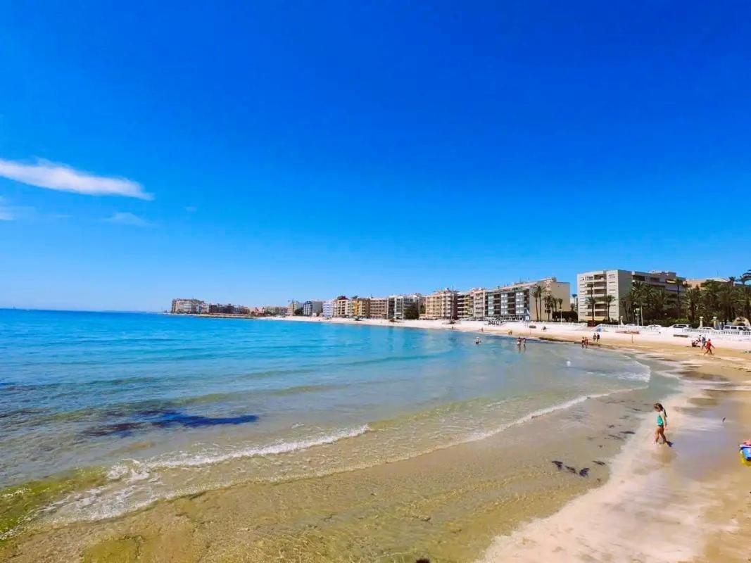 Amazing Penthouse On The Beach, Sea Views, Wifi, Airconditioning And Parking Торевиеха Екстериор снимка
